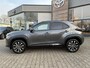 Toyota Yaris Cross HYBRID 115 DYNAMIC COMFORT-PACK BLIND-SPOT STOEL/STUURVERW PARK-SENSOREN APPLE/ANDROID CLIMA AD-CRUISE CAMERA 17" LM-VELGEN NL-AUTO