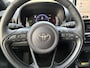 Toyota Yaris Cross HYBRID 115 DYNAMIC COMFORT-PACK BLIND-SPOT STOEL/STUURVERW PARK-SENSOREN APPLE/ANDROID CLIMA AD-CRUISE CAMERA 17" LM-VELGEN NL-AUTO