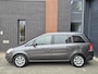 Opel Zafira 1.8 Cosmo 140PK 7 Persoons/Airco/Trekhaak/Goed onderhouden!