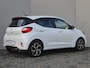 Hyundai i10 1.0 T-GDI N Line 5-zits Handgeschakeld / Fabrieksgarantie tot 11-2028 / Allseason banden / Dealer onderhouden / Stuur-, en Stoel verwarming / Cruise control / Achteruitrijcamera / Apple Carplay Android Auto / Climate control /