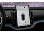 Volvo EX30 Single Motor Extended Range Plus 69 kWh | Stoel en Stuurverwarming | Adaptieve Cruise Control | BLIS | DAB+ | Keyless Entry | Parkeercamera |