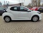 Toyota Yaris 1.5 Hybrid NIEUW DIRECT LEVERBAAR! CLIMA AD-CRUISE CAMERA APPLE/ANDROID BLUETOOTH
