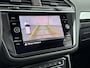 Volkswagen Tiguan 1.5 TSI ACT Highline Business R | 19 inch velgen | Trekhaak | head-up display | Panoramadak | Elektrische achterklep |