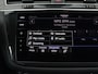 Volkswagen Tiguan 1.4 TSI eHybrid R Line | Trekhaak | Matrix LED | Carplay | Adaptive cruise | Park Assist | Navigatie | Keyless | Virtual Cockpit | Parkeerhulp | PHEV | Plug In