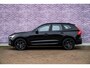 Volvo XC60 2.0 T6 Plug-in hybrid AWD Plus Black Edition | Adaptieve Cruise Control | Panoramadak | Stoel en Stuurverwarming | Dodehoek Detectie | 21" |