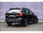 Volvo XC60 2.0 T6 Plug-in hybrid AWD Plus Black Edition | Adaptieve Cruise Control | Panoramadak | Stoel en Stuurverwarming | Dodehoek Detectie | 21" |