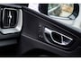 Volvo XC60 2.0 T6 Plug-in hybrid AWD Plus Black Edition | Adaptieve Cruise Control | Panoramadak | Stoel en Stuurverwarming | Dodehoek Detectie | 21" |