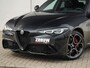 Alfa Romeo Giulia 2.0 Turbo 280 PK Competizione Q4 AWD | Pano | Veloce | 19"