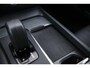 Volvo V60 2.0 B3 Essential Edition | Sport Pack | 19" Black Edition Velgen | Leder | Adaptieve Cruise Control | Stoelverwarming | Park Assist |