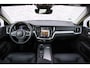 Volvo V60 2.0 B3 Essential Edition | Sport Pack | 19" Black Edition Velgen | Leder | Adaptieve Cruise Control | Stoelverwarming | Park Assist |