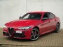 Alfa Romeo Giulia 2.0 Turbo 280 PK Competizione Q4 AWD | Pano | Veloce | 19"