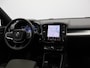 Volvo XC40 2.0 B4 Plus Dark / Trekhaak / Harman Kardon / Stoel+Stuurverwarming / Elektrische Stoelen / Adaptive Cruise / Keyless / BLIS /