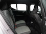 Volvo XC40 2.0 B4 Plus Dark / Trekhaak / Harman Kardon / Stoel+Stuurverwarming / Elektrische Stoelen / Adaptive Cruise / Keyless / BLIS /