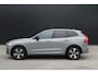 Volvo XC60 2.0 T6 Plug-in hybrid AWD Plus Dark - ACC - 360 Camera - Pano - H&K - Stoel/Stuurverwarming - Memory - BLIS - Keyless - Rijklaar