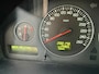 Volvo V70 2.4 in automaat met leer en trekhaak en airco en cruise controle en goed onderhouden