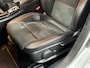 Mercedes-Benz A-klasse 200 Business Solution AMG | LED | 18' inch | Sportstoelen | Parkeerassistent | Navigatie | NAP