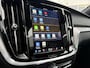 Volvo V60 T6 Recharge AWD Plus Dark | Panoramadak | Harman & Kardon Audio | Adaptive Cruise control| Stoel & stuurverwarming | Achteruitrijcamera | Exterieur styling kit | 19'' Polestar Engineerd velgen |