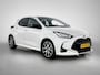 Toyota Yaris 1.5 Hybrid Executive Premium Pack | 1e Eigenaar | NIEUW GELEVERD & ONDERHOUDEN | Panoramadak | JBL | Stoelverwarming |