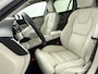 Volvo V60 B4 Plus Dark | 19" | Panoramadak | Full LED | Getint Glas | Elektr. verst. Stoelen | Adaptieve Cruise | BLIS | Stoel/Stuur/Achterbankverwarming