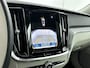 Volvo V60 B4 Plus Dark | 19" | Panoramadak | Full LED | Getint Glas | Elektr. verst. Stoelen | Adaptieve Cruise | BLIS | Stoel/Stuur/Achterbankverwarming