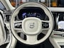 Volvo V60 B4 Plus Dark | 19" | Panoramadak | Full LED | Getint Glas | Elektr. verst. Stoelen | Adaptieve Cruise | BLIS | Stoel/Stuur/Achterbankverwarming