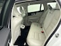 Volvo V60 B4 Plus Dark | 19" | Panoramadak | Full LED | Getint Glas | Elektr. verst. Stoelen | Adaptieve Cruise | BLIS | Stoel/Stuur/Achterbankverwarming