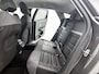 Citroën E-C4 EV Shine 50 kWh 136pk | Accu SOH 90,6% | Navigatie | Achteruitrijcamera | Half Lederen comfortstoelen | Climate Control | Adaptieve Cruise Control | Full Led koplampen | Head-up display | Parkeersensoren v+a | Keyless | Dodehoeksensor | Stuurverwarming | Apple Carplay / Android Auto | Bluetooth | DAB+ radio | Donker getint glas | 18" lichtmetalen velgen |