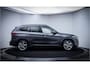 BMW X1 20iA M-SPORT High Executive UNIEKE KM | DEALER AUTO | NAVI PROF. | ACC | ELEK. KLEP | KEYLESS | LEDER | SPORTST. | HUD | FULL LED