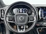 Volvo XC40 T4 R-Design | 18" | Leder/Nubuck | Trekhaak | Keyless | Parkeerverwarming | Stoel/Stuur/Achterbankverwarming | Keyless | Parkeercamera | Navigatie | Getint Glas