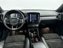 Volvo XC40 T4 R-Design | 18" | Leder/Nubuck | Trekhaak | Keyless | Parkeerverwarming | Stoel/Stuur/Achterbankverwarming | Keyless | Parkeercamera | Navigatie | Getint Glas