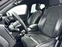 Volvo XC40 T4 R-Design | 18" | Leder/Nubuck | Trekhaak | Keyless | Parkeerverwarming | Stoel/Stuur/Achterbankverwarming | Keyless | Parkeercamera | Navigatie | Getint Glas