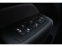 Volvo XC60 2.0 T6 Plug-in hybrid AWD Plus Dark - ACC - 360 Camera - Pano - H&K - Stoel/Stuurverwarming - Memory - BLIS - Keyless - Rijklaar