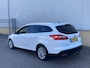 Ford Focus 1.0 125PK Automaat Titanium Wagon Trekhaak, navigatie, winterpakket, privacy glass