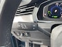 Volkswagen Passat Variant 1.4 TSI PHEV GTE Business 18"/Trekhaak/Panoramadak/Stoelverwarming v+a/Dodehoek/Adaptieve cruise/Elektrische klep
