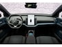 Volvo EX30 Cross Country Twin Motor Performance AWD 69 kWh Ultra | Trekhaak | Adaptieve Cruise | Stoel-/Stuurverwarming | Keyless | 360 Camera | Panoramadak | Elektr. Stoelen | Harman Kardon Audio | Elek. Achterklep | Getint Glas |
