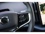 Volvo EX30 Cross Country Twin Motor Performance Ultra 69 kWh | Trekhaak | 4x4 | Adaptieve Cruise | Stoel-/Stuurverwarming | Keyless | 360 Camera | Panoramadak | Elektr. Stoelen | Harman Kardon Audio | Elek. Achterklep | Getint Glas |