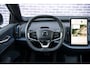 Volvo EX30 Cross Country Twin Motor Performance Ultra 69 kWh | Trekhaak | 4x4 | Adaptieve Cruise | Stoel-/Stuurverwarming | Keyless | 360 Camera | Panoramadak | Elektr. Stoelen | Harman Kardon Audio | Elek. Achterklep | Getint Glas |