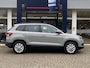 Skoda Karoq 1.5 TSI ACT Business Edition / Automaat / NL-Auto / Dealer-Onderhouden / 1e-Eigenaar / Stoelverwarming / Stuurverwarming / Elektr.-Uitklapbare Trekhaak / Adaptieve Cruise-Control / Climate-Control / Apple-Carplay & Android-Auto / DAB Radio-Bluetooth / Navi / PDC-Achter / 16'' LMV / All-Season / ENZ.