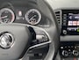 Skoda Karoq 1.5 TSI ACT Business Edition / Automaat / NL-Auto / Dealer-Onderhouden / 1e-Eigenaar / Stoelverwarming / Stuurverwarming / Elektr.-Uitklapbare Trekhaak / Adaptieve Cruise-Control / Climate-Control / Apple-Carplay & Android-Auto / DAB Radio-Bluetooth / Navi / PDC-Achter / 16'' LMV / All-Season / ENZ.