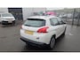 Peugeot 2008 1.2i Urban Cross Airco Cruise Navi Trekhaak 1100kg. Hoge zit
