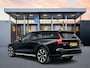Volvo V60 Cross Country B5 AWD Ultimate | 20" | Geventileerd Nappa | Massagestoelen | Bowers & Wilkins | Exterior Styling Pack | Head-up | Panoramadak | 360 Camera | Full LED | Stoel/Stuur/Achterbankverwarming