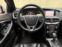 Volvo V40 2.0 T4 Business Sport 191 PK R-Design / Gereviseerde Automaat / Panoramadak / Nieuwe Turbo / Leder / LED / Stoelverwarming / Camera / Cruise / Navigatie / 17'' LMV / Org.NL!