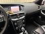 Volvo V40 2.0 T4 Business Sport 191 PK R-Design / Gereviseerde Automaat / Panoramadak / Nieuwe Turbo / Leder / LED / Stoelverwarming / Camera / Cruise / Navigatie / 17'' LMV / Org.NL!