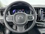 Volvo XC60 T6 Recharge Essential Edition | 18" | Leder | Stoel/Stuurverwarming | BLIS | Geintegreerde Kinderzitjes | Panoramadak | Parkeercamera | Park Assist V+A | Google Navigatie |