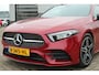 Mercedes-Benz A-klasse 180 AMG Line / Panoramadak / Keyless / N.A.P.