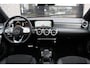 Mercedes-Benz A-klasse 180 AMG Line / Panoramadak / Keyless / N.A.P.