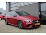 Mercedes-Benz A-klasse 180 AMG Line / Panoramadak / Keyless / N.A.P.