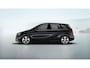 Mercedes-Benz B-klasse 180 Ambition Comfort | Panoramadak | Licht en zicht pakket | 17" lichtmetalen velgen | LED verlichting |