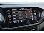 Volkswagen T-Cross 1.0 TSI Style digital cockpit pro, achteruitrijcamera, navigatie, stoelverwarming, 4 seizoenen banden, pdc voor en achter, travel assist, ACC, draadlloos carplay, spiegel pakket, dimmende binnenspiegel