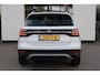 Volkswagen T-Cross 1.0 TSI Style digital cockpit pro, achteruitrijcamera, navigatie, stoelverwarming, 4 seizoenen banden, pdc voor en achter, travel assist, ACC, draadlloos carplay, spiegel pakket, dimmende binnenspiegel